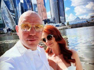 Лена Катина вышла замуж за миллионера в московском МФЦ