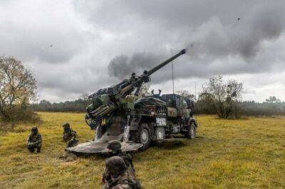 Украинские артиллеристы из Caesar уничтожили гаубицу и командно-штабную машину оккупантов (ВИДЕО)