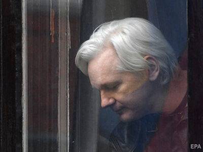 Британия окончательно отдает основателя Wikileaks США, ему грозит 175 лет тюрьмы