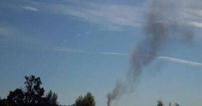 Не долетел бомбить Украину: в России разбился военный самолет (ВИДЕО)