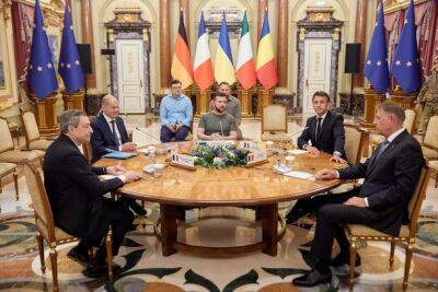 Die Welt: лидеры ведущих стран ЕС просили Зеленского возобновить переговоры с РФ