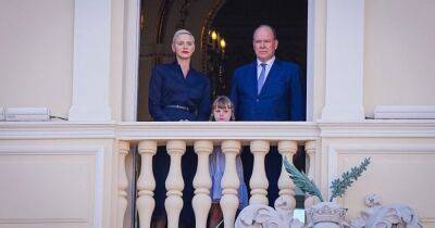 принц Альберт - князь Альбер - Княгиня Монако Шарлен появилась на публике в мрачном черном образе - focus.ua - Украина - Монако - Княжество Монако - Юар