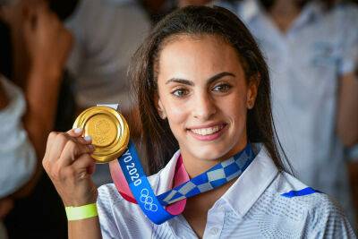 «Новая Линой Ашрам»: 16-летняя гимнастка Дарья Атаманова стала чемпионкой Европы