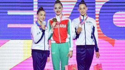 Три серебра и бронза: Атаманова и Кац принесли Израилю еще 4 награды на ЧЕ по художественной гимнастике