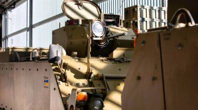 Австралия передала Вооруженным силам Украины первые ранее обещанные БТР M113AS4