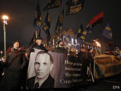 Пропаганда РФ распространяет фейк, что от Украины требуют перестать прославлять Бандеру для вступления в ЕС