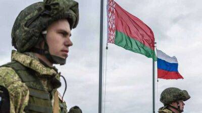 Стало известно, чем занимается армия Беларуси возле границ Украины