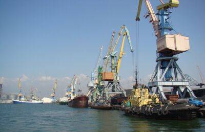 В порту Бердянска при разминировании прогремели взрывы