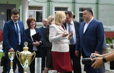 Губернатор Игорь Руденя побывал в школах №15 и 34 города Твери и новой поликлинике в «Южном»
