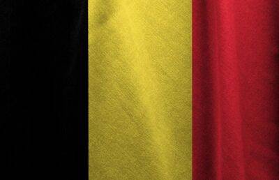В Бельгии призвали правительство тратить деньги не на оружие, а на зарплаты