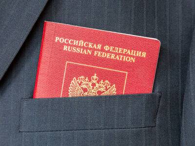 В Бердянске оккупанты создают искусственные очереди якобы за российскими паспортами – ГУР Минобороны Украины