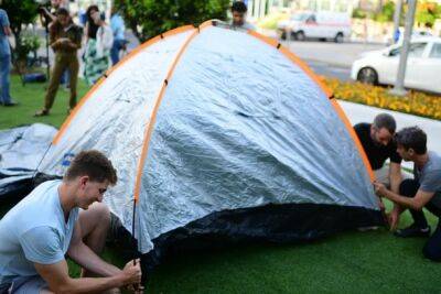 Протестующие в палатках Тель-Авива: "Стоимость жизни стала невыносимой!"