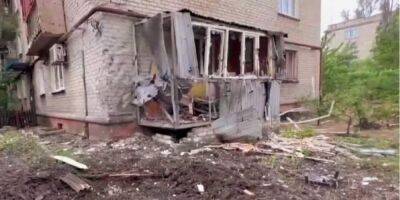 Разрушены дома, есть жертвы. Оккупанты массированно обстреливали Лисичанск, под обстрел попал глава военной администрации — Гайдай