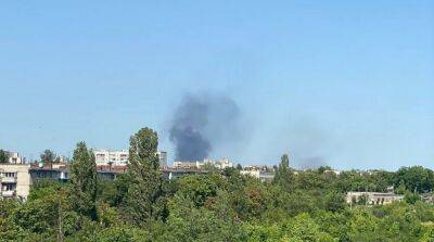Войска рф нанесли новый ракетный удар по Харькову, в городе виден дым