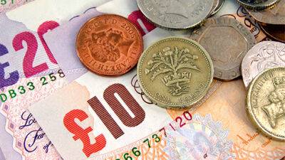 Фунт стерлингов 21 июня дорожает к доллару на комментариях Банка Великобритании