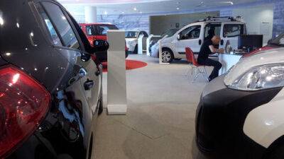На 30.000 меньше: в Израиле не прекращается спад продаж новых машин – рейтинг