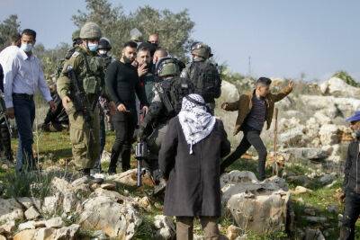 Возле Ариэля в столкновении с поселенцами убит палестинец