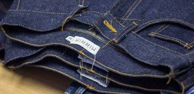 «Агов, оговтуємося?!»: як під час війни працює бренд джинсового одягу minnim