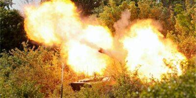 «На отдельных направлениях». На один выстрел украинской артиллерии приходится шесть и более выстрелов врага — Минобороны