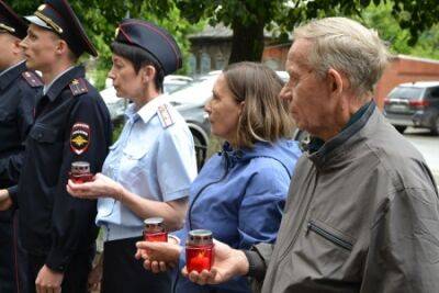 В Кунгуре сотрудники полиции, ветераны и общественники присоединились к Всероссийской социальной акции и зажгли «Свечу памяти»