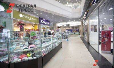 Магазины электроники начали ввозить в Россию смартфоны по параллельному импорту