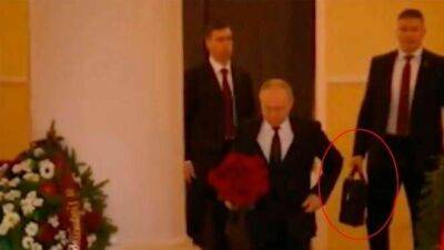 Бывший охранник Путина, носивший за ним ядерный чемоданчик, пытался застрелиться