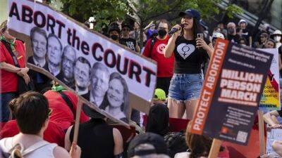 В США прошли акции в защиту права на аборты