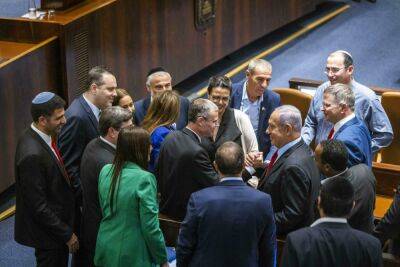 «Хадашот 12»: Нетанияху готов «заплатить любую цену», чтобы избежать выборов