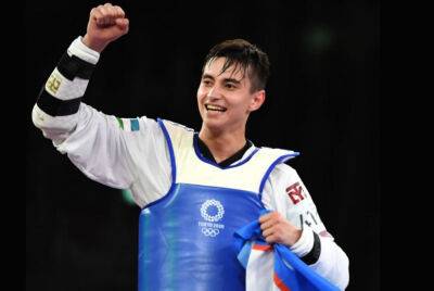 Улугбек Рашитов стал чемпионом Азии по таэквондо, Чарос Каюмова завоевала серебро