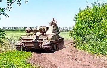 Украинские бойцы показали трофейную вражескую 2С3 «Акация»