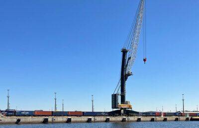 Беларусь начала грузить минеральные удобрения в порту под Петербургом