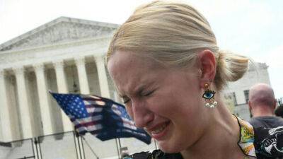 Драма в США: Верховный суд запретил аборты. Законны ли они в Израиле