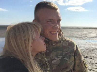 Жена командира полка "Азов" Дениса Прокопенко: Я тебя жду. Ты пожертвовал девять лет, чтобы спасти Украину. Пришло время спасти тебя