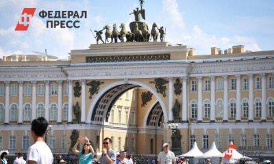 В Смольном хотят ввести налог для гостей Петербурга