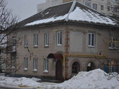 Російські загарбники знищують музичну школу у Лисичанську (фото)