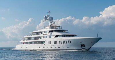 Российский олигарх Андрей Молчанов тайно продает свою яхту за 130 миллионов евро