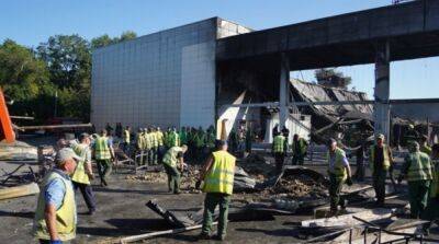 Ракетный удар по Кременчугу: трое спасателей получили серьезные травмы