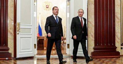 Медведев объяснил, почему Россия называет войну в Украине "спецоперацией"