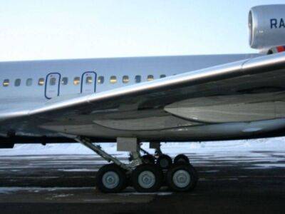 Baza: Российские авиакомпании «Роял флайт» и «Азур» планируют уволить около 450 сотрудников