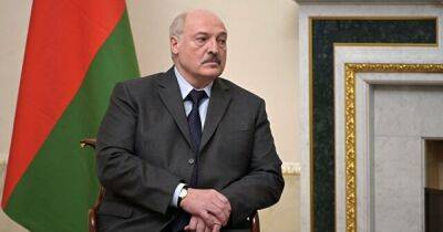 "Снесут головы всем": Лукашенко считает, что между Зеленским и ВСУ началось противостояние