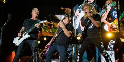 Metallica собрала $1 млн в помощь украинским беженцам