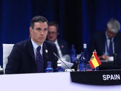 На саммите НАТО произошел конфуз с испанским флагом - unn.com.ua - Украина - Киев - Испания - Мадрид - Лунгеск - Twitter