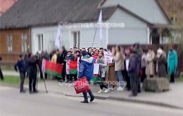 Житель Жабинки сорвал пикет БРСМ против польских властей