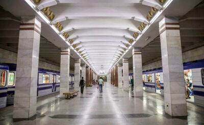 На Чиланзарской линии метро в течение часа наблюдались технические проблемы. Движение поездов было организовано только по одному направлению