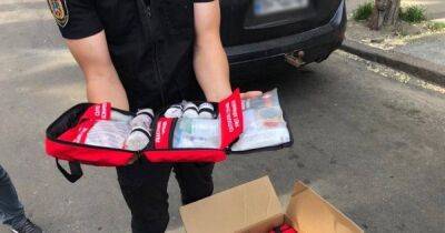 Продавал гуманитарную помощь: в Одессе задержали директора благотворительного фонда (фото)