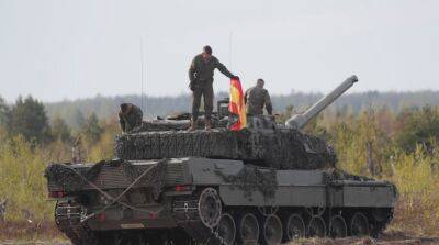 Испания готова поставить в Украину ЗРК и танки Leopard - СМИ
