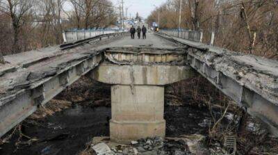 На восстановление разрушенных дорог Украине понадобится два года и 900 млрд грн
