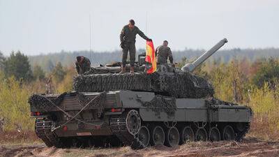 Испания готова поставить в Украину танки Leopard и зенитно-ракетные комплексы – El Pais
