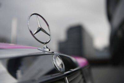 Россияне подали иски против Mercedes, Volkswagen и Toyota