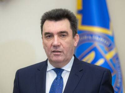Невзоров еще не получил украинское гражданство – Данилов